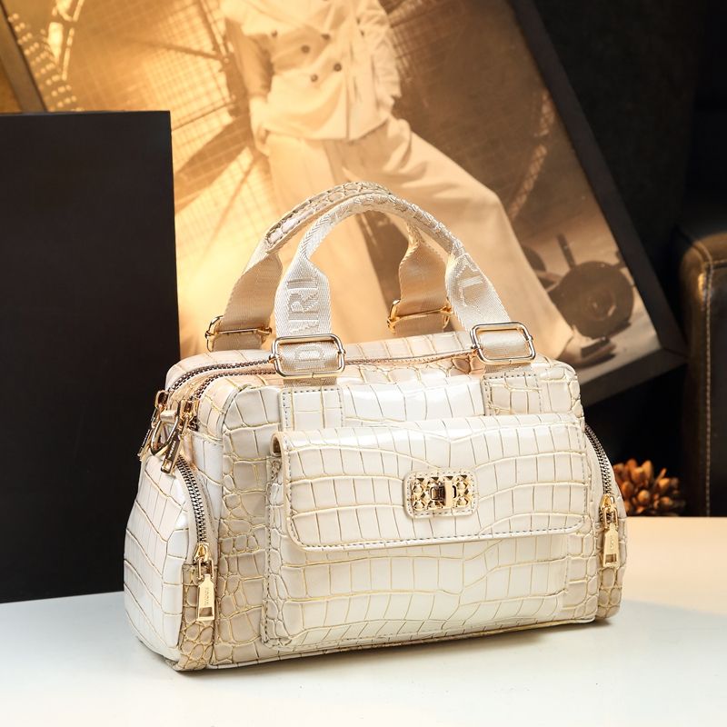Luxury Bags For Women Sale - กระเป๋าหนังคุณภาพสูงแบรนด์ดีไซเนอร์สุดหรู กระเป๋าสะพายไหล่แฟชั่นผู้หญิงแบบถือ กระเป๋าสะพายข้างเรียบง่าย ขายดี