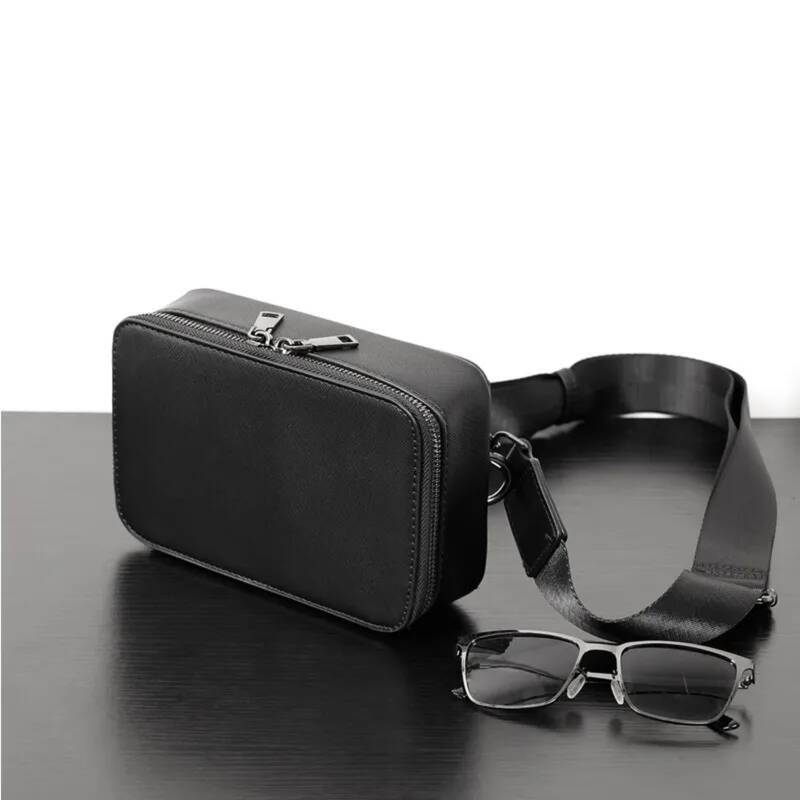 กระเป๋าโทรศัพท์อเนกประสงค์ OUI - Luxury Bags บทวิจารณ์และราคา