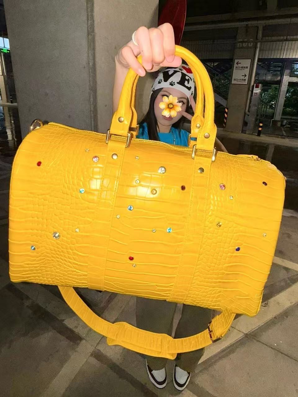 กระเป๋าโท้ทผู้หญิงลายหนังจระเข - Luxury Bags Louis Vuitton บทวิจารณ์และราคา