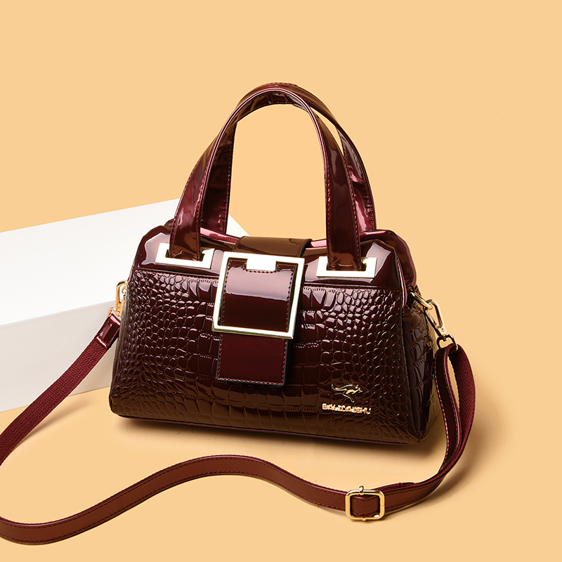 กระเป๋าสะพายข้างแบรนด์ดีไซเนอร - Luxury Bags Louis Vuitton บทวิจารณ์และราคา
