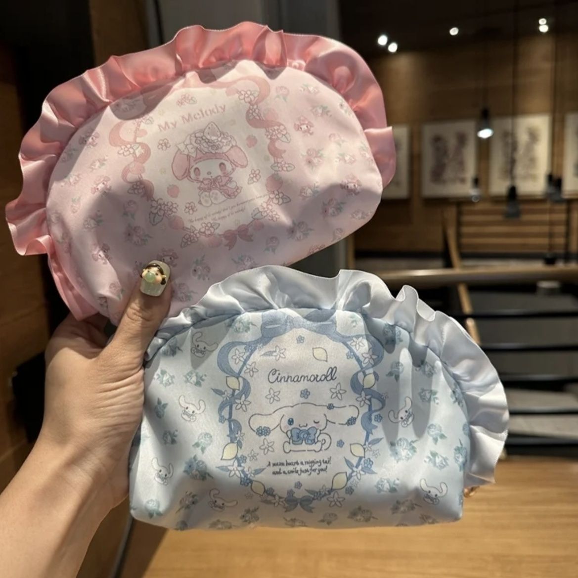 กระเป๋าเครื่องสำอางลายการ์ตูนซ - Luxury Bags In Japan บทวิจารณ์และราคา
